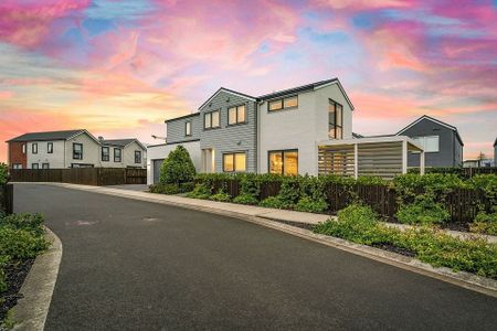 Modern 4-Bedroom Family Home in Prime Hobsonville - Photo 3