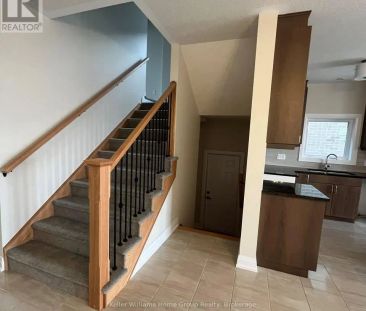 10 SHADED CREEK DRIVE - Photo 6