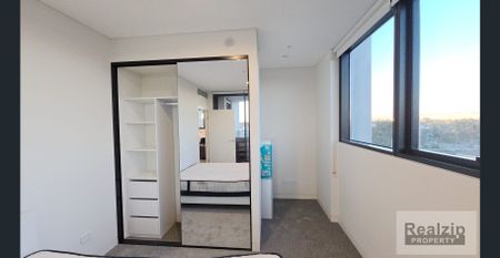 Part-furnished near new one bedroom apartment - Photo 3