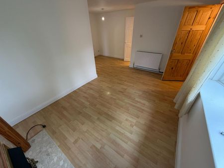 2 bedroom maisonette to rent - Photo 3