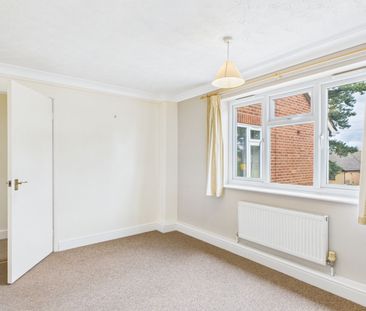 3 Bedroom - Photo 5