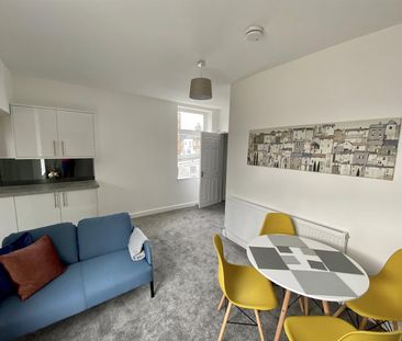 1 bed house share to rent in Briercliffe Road, Burnley, BB10 - Photo 2