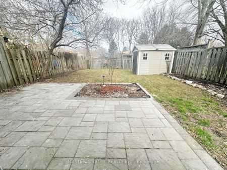 For Lease - 802 Greenfield Crescent, Newmarket, Ontario - Photo 5