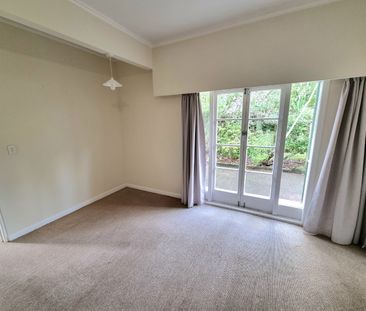 Villa Conversion in Belmont - Photo 2