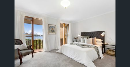 Terrace Style Living with Harbour Bridge Views NY Eve Spectacular - 3 MONTH Lease - Photo 4