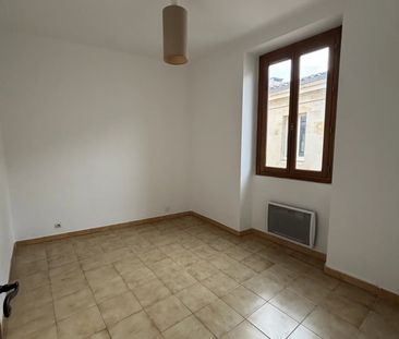 Location Appartement 3 pièces 56m² NIMES 30000 - Photo 3