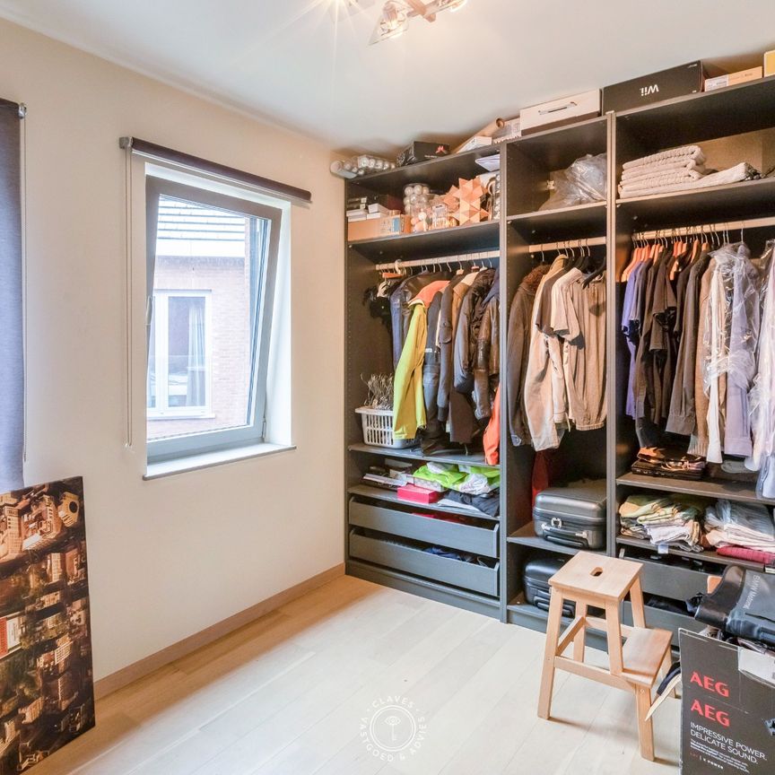 Centraal gelegen 2 slaapkamer appartement - Foto 1