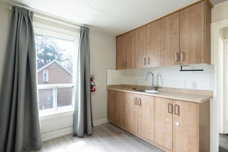 For Lease - 52 Wellington Street Unit# Upper, Brampton, Ontario - Photo 4