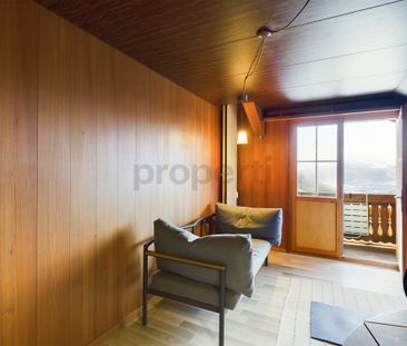 Möblierte 2-Zimmer-Dachwohnung mit herrlicher Bergsicht in Andiast - Foto 5