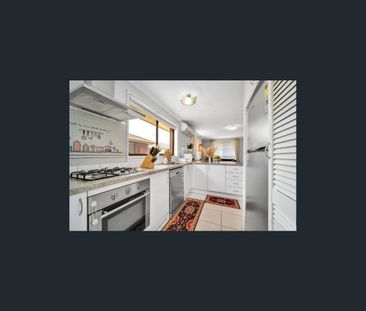 unit 6/9-11 Market Road, Werribee, Vic 3030 - Photo 2
