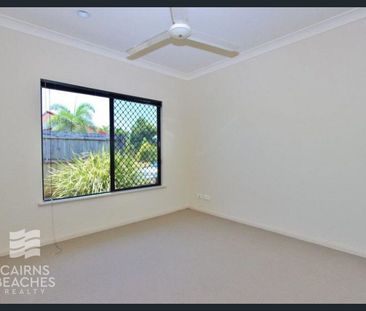 Spacious Family Home - Photo 2