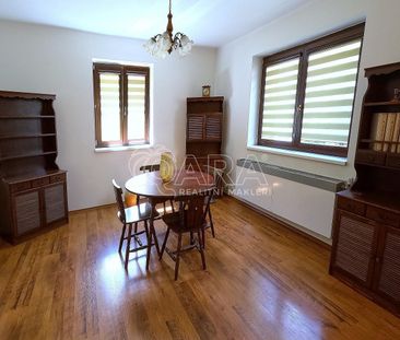 Pronájem domu 158 m² s pozemkem 380 m² - Fotografie 2