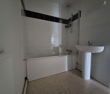 Location Appartement 3 pièces 50m² BETHUNE 62400 - Photo 5