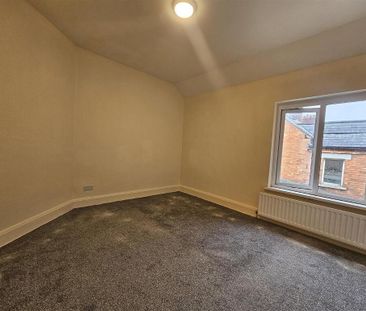 1 Glandore Gardens, Belfast, BT15 3FF - Photo 5