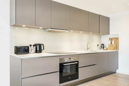 Churchwood Gardens, Honor Oak, SE23 - Photo 4