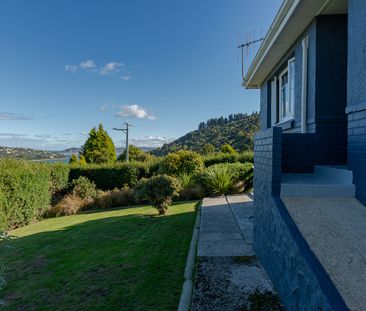 Three bedroom with views! - Photo 2