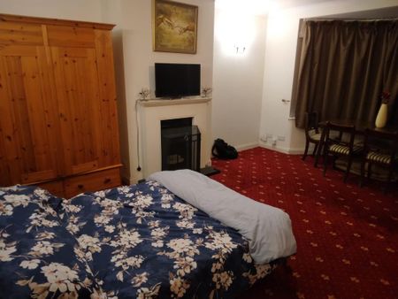 2 bedroom house share to rent - Photo 2