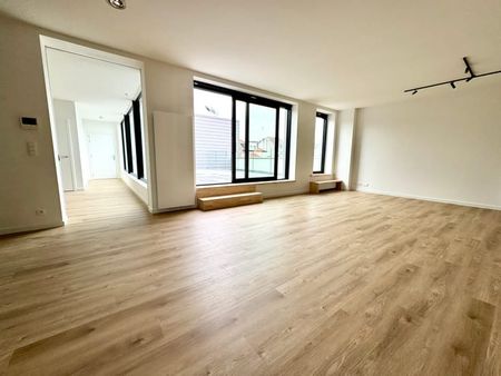 Appartement te huur - Foto 2