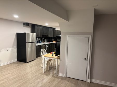 For Lease - 992 Ridge Valley Drive Unit# Basement Room, Oshawa, Ontario - Photo 4