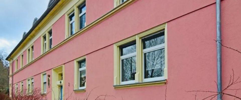 Helle 2-Zimmer-Wohnung im Erdgeschoss mit Balkon zu vermieten - Photo 1