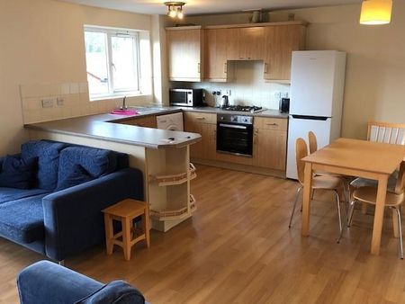 2 bedroom flat to rent - Photo 4