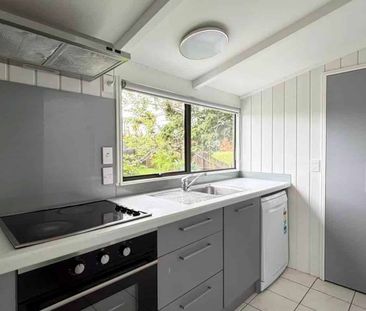 Spacious Three bedroom Family House In A Quiet... - Photo 3