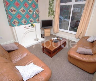 5 bedroom house to rent - Photo 1