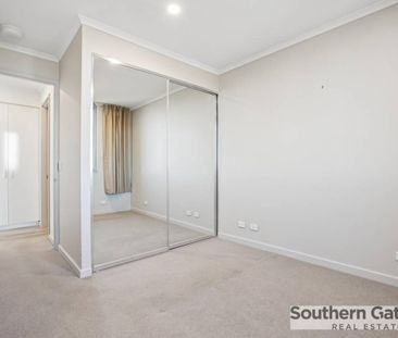 MODERN APARTMENT LIVING WITH PARK VIEWS - Photo 2
