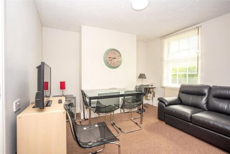 5 bedroom terraced house to rent - Photo 3