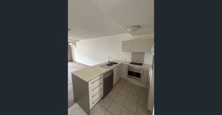 Horton Parkside Unfurnished Apartment - Photo 3