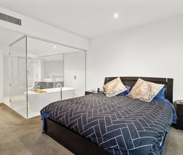 Luxurious and Spacious YVE One Bedroom - Photo 3