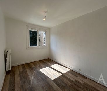 Location Appartement 3 pièces 75m² - Photo 2