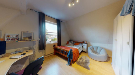 4 bedroom ground floor flat to rent - Photo 4