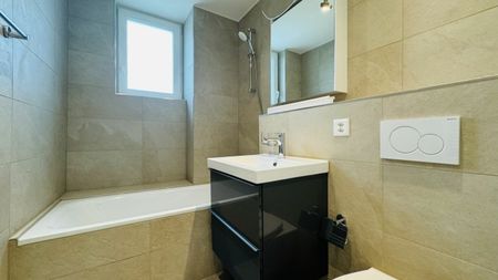 Schöne 2.5-Zimmerwohnung im 2. OG (w4) mit Balkon, eigener Waschmaschine und Kellerabteil - Foto 2