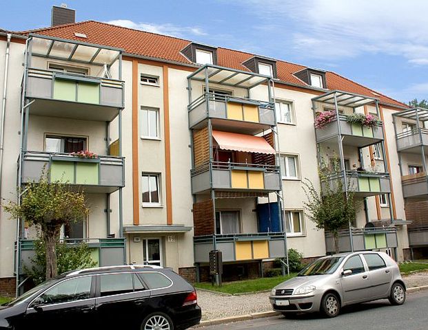 + 2 Zimmer mit Balkon + - Foto 1