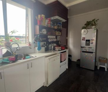 68 Lees Street, Gladstone - Photo 2