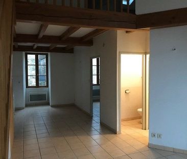 Location Appartement 4 pièces 59m² LES VANS 07140 - Photo 1