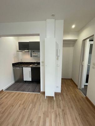 Location Appartement 1 pièce 15m² - Photo 1