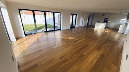 Melcorn Drive, Newton, SA3 4UN, Swansea - Photo 2