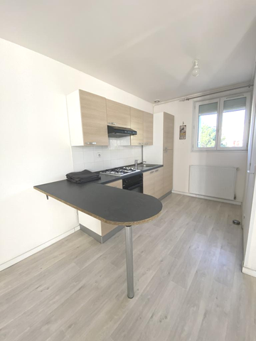 Location Appartement 1 pièce 30m² CLERMONT FERRAND 63000 - Photo 4