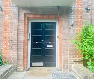 3 bedroom apartment to rent - Photo 6