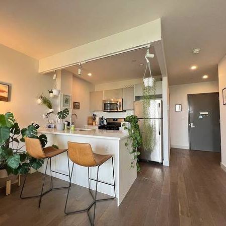 1 BR Upper Suite/Quiet Neighborhood/Minutes from Community Center/UBC - Photo 1