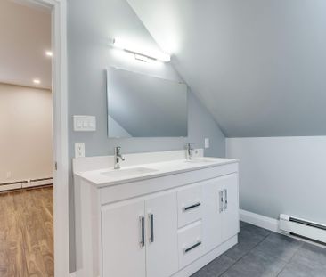 For Lease - 152 Sanford Avenue Unit# UPPER, Hamilton, Ontario - Photo 1