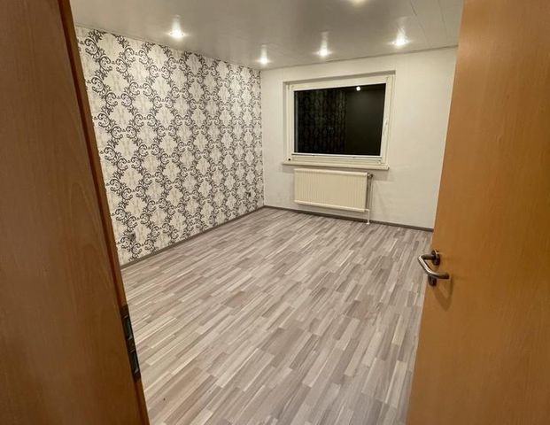 3 Zimmer Hochparterre in der Südstadt - Photo 1