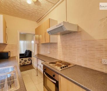 2 bedroom terraced house to rent - Photo 6