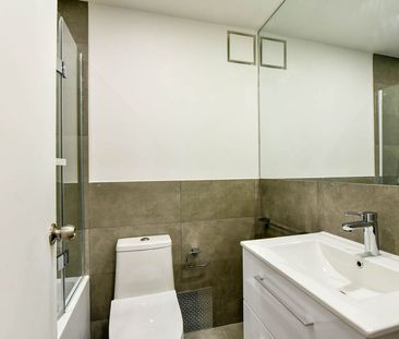 809 Bloomfield Avenue, Montréal, QC - Photo 2