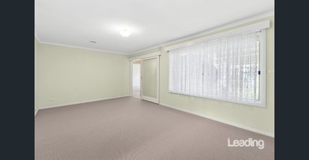 Feel-Good Living in the Heart of Ruthven Street! - Photo 2