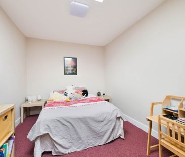 The Orchard, Stoneleigh - Photo 6