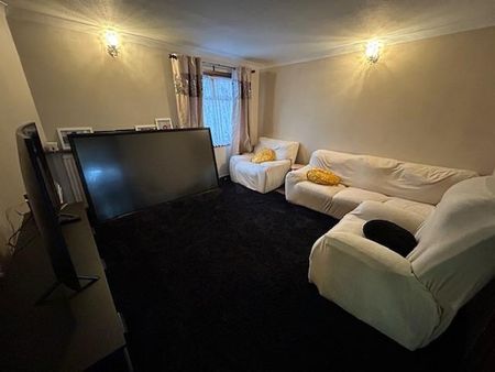 2 bedroom end of terrace house to rent - Photo 5