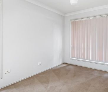 FAMILY HOME IN GREAT LOCATION! - Photo 5
